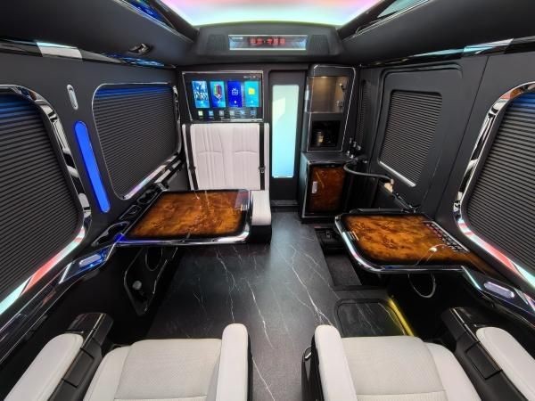 考斯特12座黑武士价格 丰田考斯特黑武士落地价