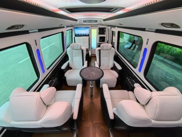 考斯特12座黑武士价格 丰田考斯特黑武士落地价