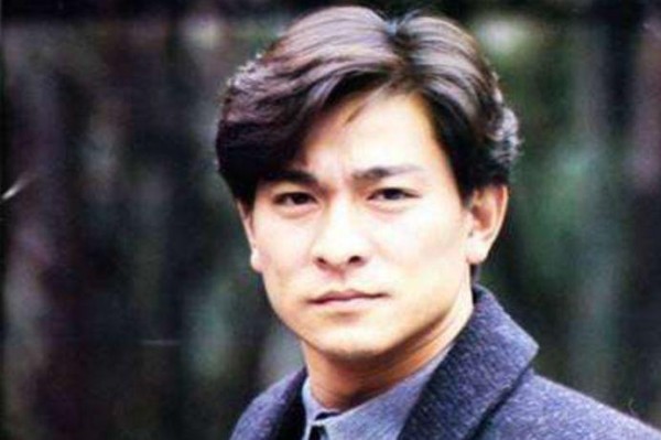 刘德华终于回应,为何身价百亿却不给姐姐钱?网友得知真相被感动