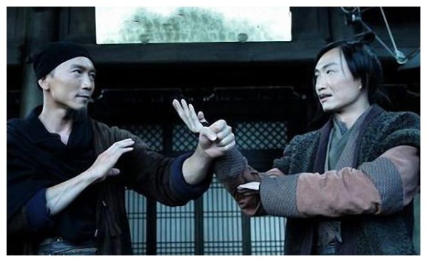 长相帅气的他,是李连杰最默契的对手,出道40年几乎没演过正派!