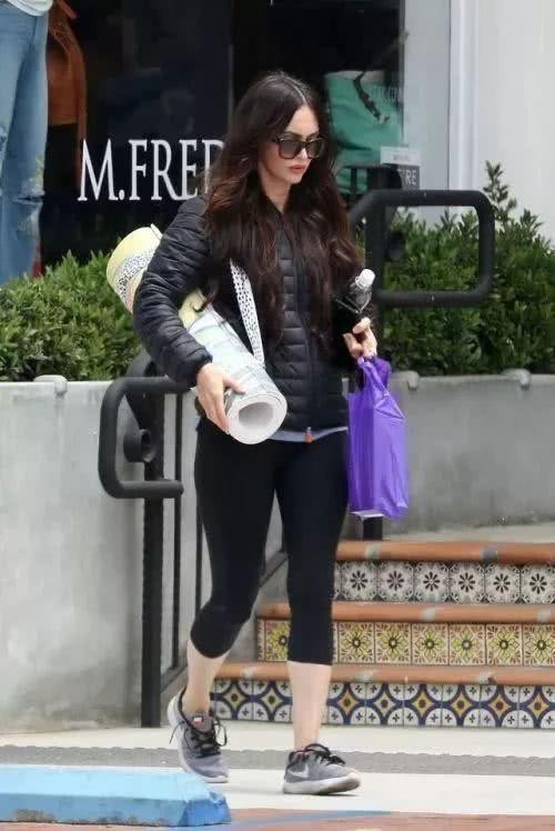 昔日《变形金刚》的修车女神, 却因迷失自我, 如今沦为三线演员