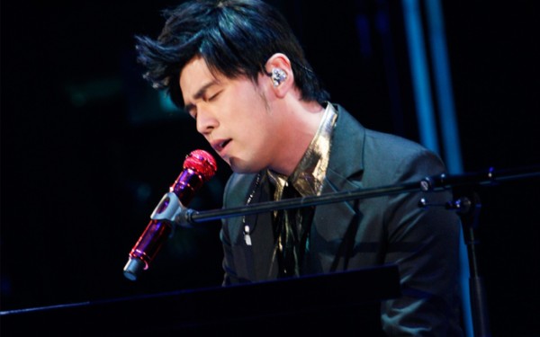 我绝不会说泰勒霉霉比周杰伦棒