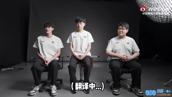 TES发布369和karsaShowMaker三人拍摄花絮:,看电竞明星之间的默契与魅力