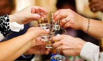 喝53度白茶的明星有谁