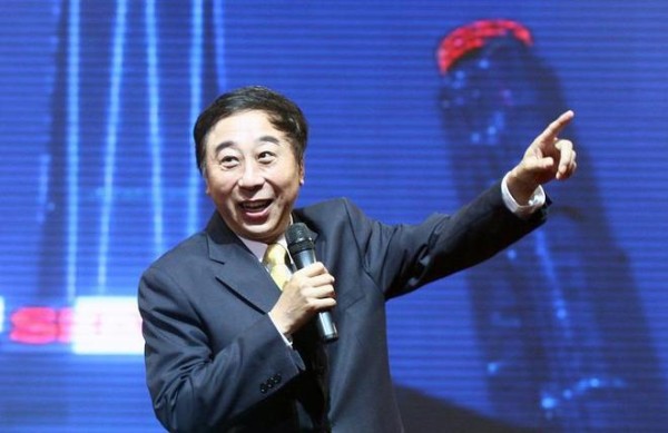 1992年,冯小刚和冯巩2位娱乐圈大佬,到底为什么事分道扬镳?