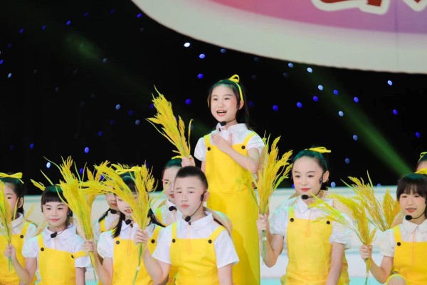 “岭南耀星 乘光而来”第八届丝路小明星(粤东区)展演顺利录制