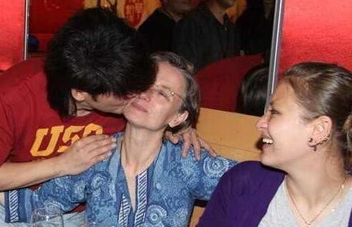 周华健老婆衰老太快,合照似母子!周华健30年不弃,对她如初