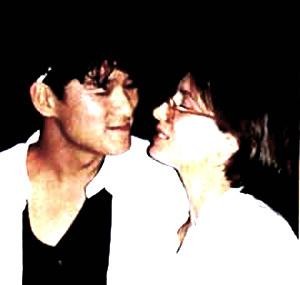 周华健老婆衰老太快,合照似母子!周华健30年不弃,对她如初