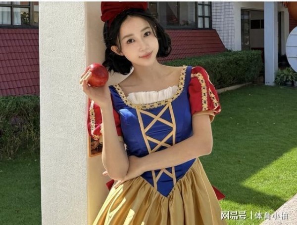 45岁潘玮柏好福气！34岁老婆宣云温柔又独立，5岁女儿乖巧又可爱