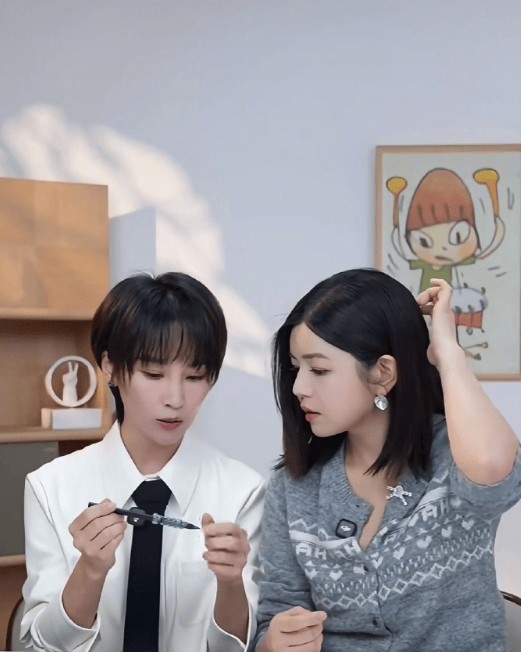 陈妍希感谢谢楠婚礼上仗义救场 笑称二人相识于一场“大型聚会”