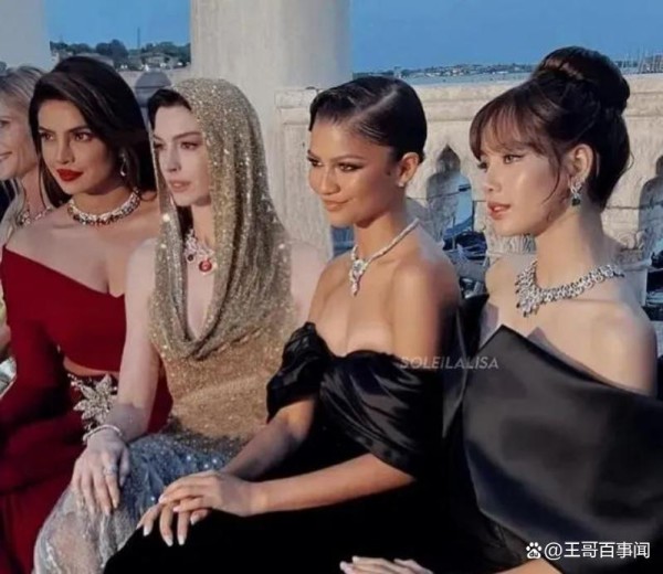 Lisa刘亦菲赞达亚同框 网友：美如画