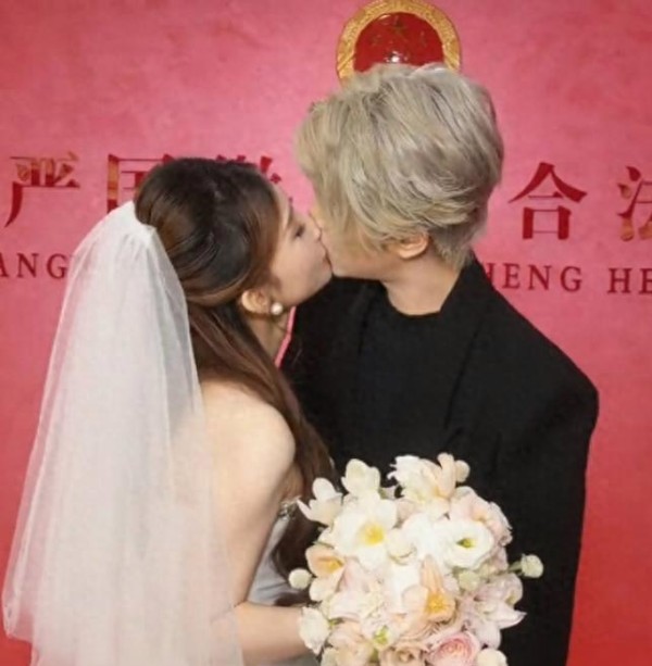 傻傻分不清！鹿哈官宣领证不到24小时，恶心的一幕就发生了