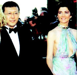 姜文与法国妻子没离婚 被怀疑是为新片炒作