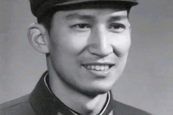 41岁李春平娶了79岁好莱坞影星，继承100亿遗产：最终却是忏悔无门