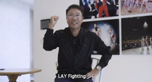 李秀满的慈祥是假象？伯贤自爆EXO出道遭遇，禁用手机吃饭没肉