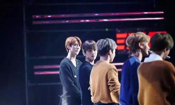 EXO多宠中国粉丝？伯贤获奖说中文，世勋学饭圈用语！