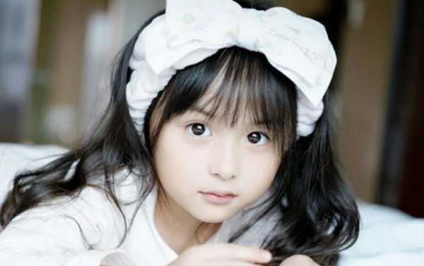 2岁被导演看中年入百万,因长得太美被禁止整容,10岁时已变这样