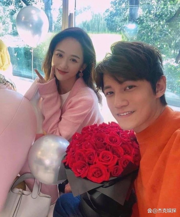 陈乔恩陪老公回马来西亚过年，和妈妈在家唱歌，跟婆家人相处融洽