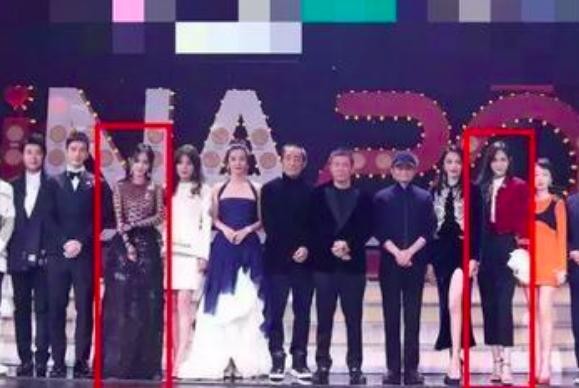 微博之夜大合影C位是这两人,杨幂唐嫣的站位又被说关系崩了