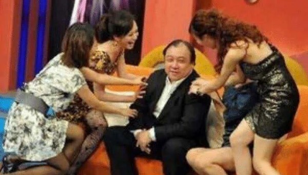 娱乐圈四大导演与明星的私密情感世界揭秘