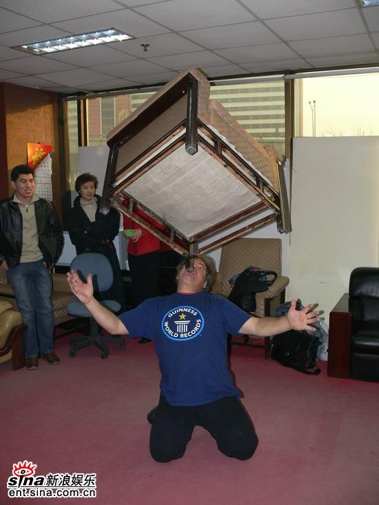 《正大综艺》吉尼斯中国之夜汇集天下奇人绝技