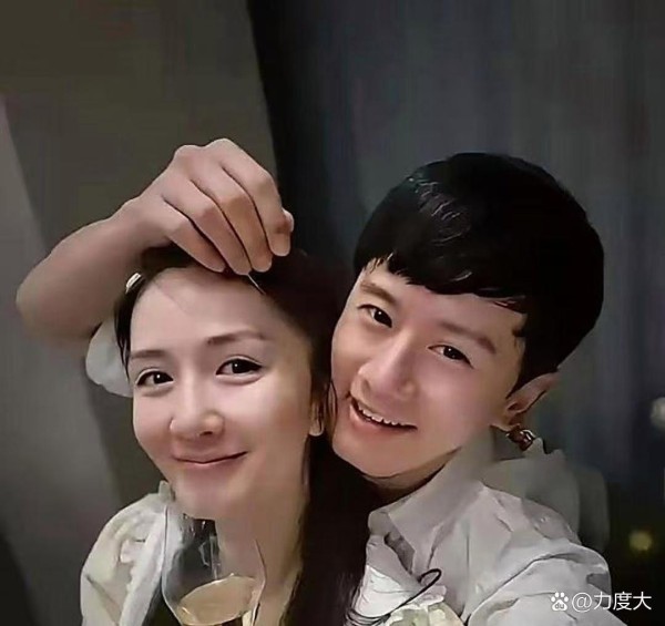 谢娜真的很爱张杰，为了让张杰不断香...@力度大的动态