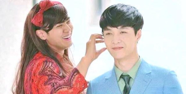 极限挑战中的深厚兄弟情：张艺兴与罗志祥的故事