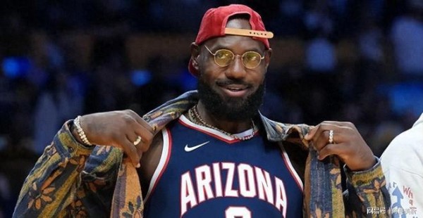 詹皇缺阵湖人，NBA，却官宣大惊喜！