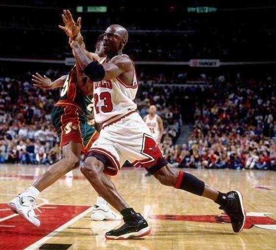 乔丹的跟腱,科比的跟腱,字母哥的跟腱,差距竟如此之大