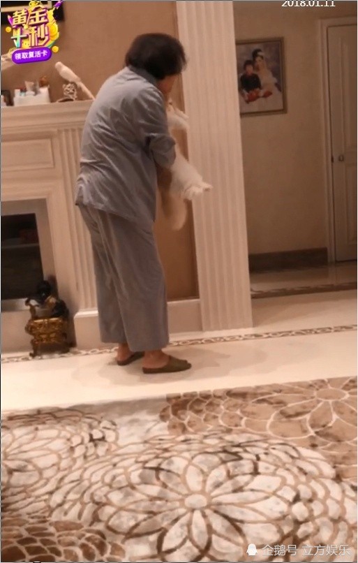 赌王女儿开直播暴露三太生活现状，怎么和四太差距那么大！