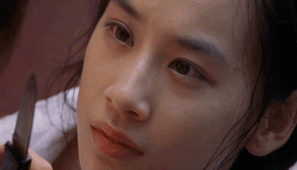 Layla兔：#杨子 7个手机# #黄圣依杨子 2个人8人群# 以前感觉女明星嫁富豪那种，生了孩子的，尤其是生了男孩的，为了孩子将来能继承家业，即使私底下过得再不愉悦，也会强行忍耐着，毕竟熬几年，家业就是自己孩子的了，自己就是名正言顺的太后了。
不过看了大曲线和前夫的事之后，忽然觉得好像也不是这样，女星也可以离婚，但要把孩子的抚养权弄过来，然后要上高价的抚养费，继续过奢豪的生活，甚至可以用前夫给孩...