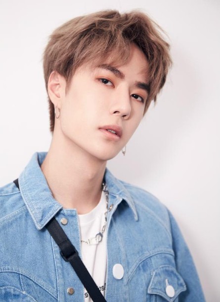 不止中国有私生饭，王一博泰国私生饭也可恶，还自称是王一博女友