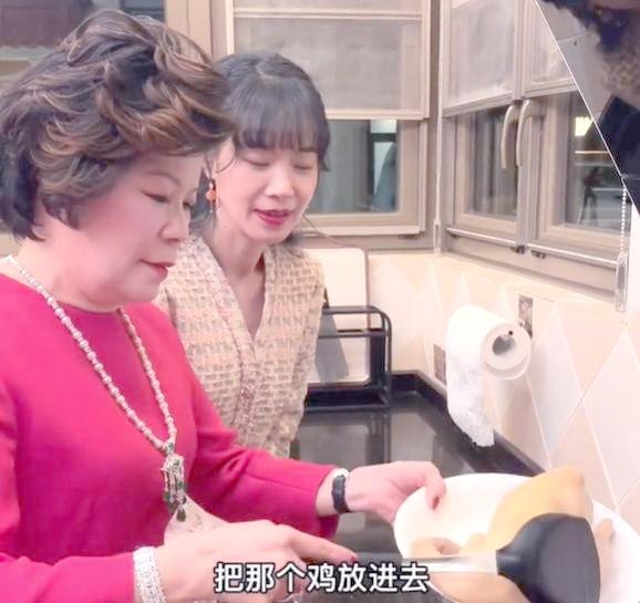 鲍鱼家姐：奢华生活与背后的故事