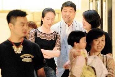 陈道明唯一绯闻对象左小青，嫁大叔后渐渐不为人知