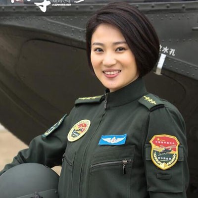 演过军人的几位明星,任天野、徐佳入围,最后一位被特招进部队