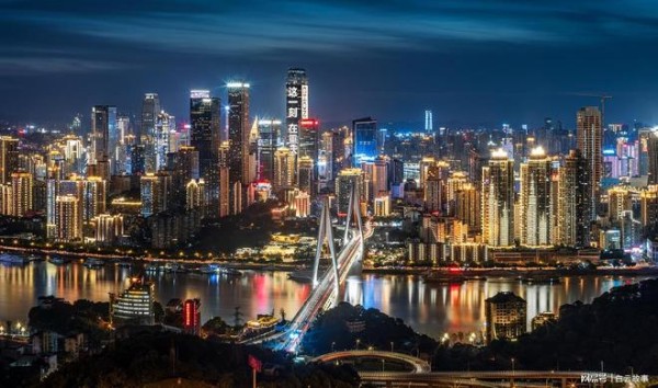 故事:重庆地下大佬文强,垂涎韩国女星金喜善,将其灌醉共度良宵