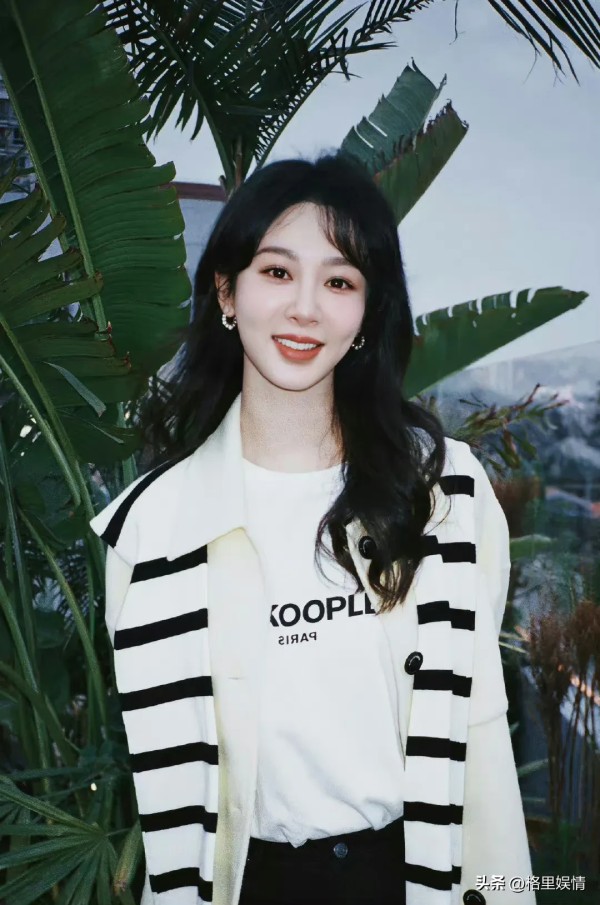 格里娱情：与杨紫关系超好的三位男明星：

第一位，马天宇
马天宇和杨紫毕业于同一所学校，并且两人也是多次在影视作品中有合作，两人的关系非常好，曾一起参加过《花儿与少年》这档综艺节目，杨紫也曾透露在《花儿与少年》这档综艺节目中，马天宇对她非常的照顾，两人是非常好的朋友。

第二位，马可
马可与杨紫很早就认识了，两人在《家有儿女》中就曾有过合作，从那个时候起，两人就已经是非常好的朋友了。马可也曾在一档...