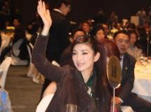 黄奕远赴韩国投身国际明星少儿慈善计划(组图)