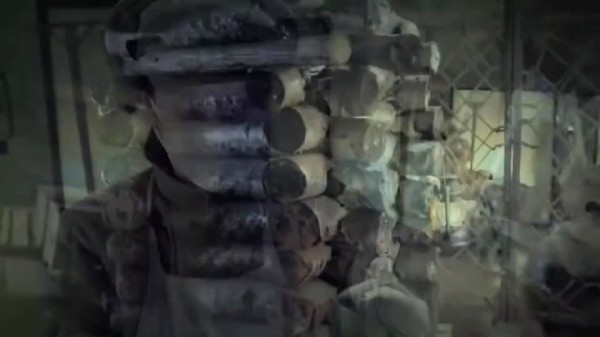 影视：护士晕血还要去前线，谁料做手术时一点也不晕，强行克服