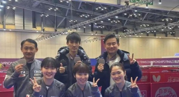 日本三美都很喜欢中国，张本美和等她们仨感情深厚，逛街时玩的非常开心，关系十分融洽