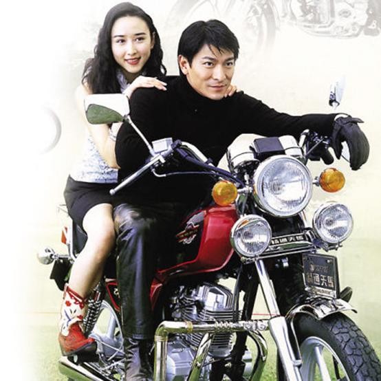 娱乐圈深藏不露的关系，三人不同姓却是亲兄弟，成就都很高