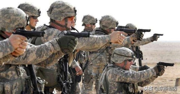 相比美国空军与海军的高富帅，美国陆军却怎么看都像个打酱油的！