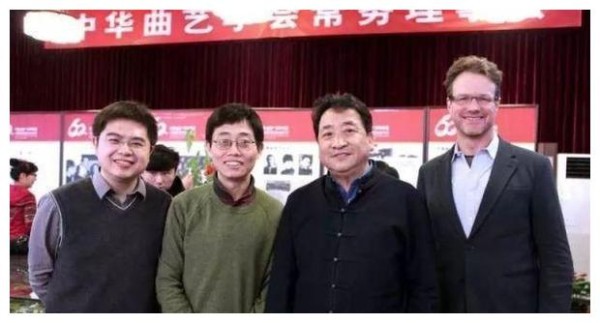 被姜昆捧红的“大山”，为何不见其踪影，郭德纲道出了真正的原因