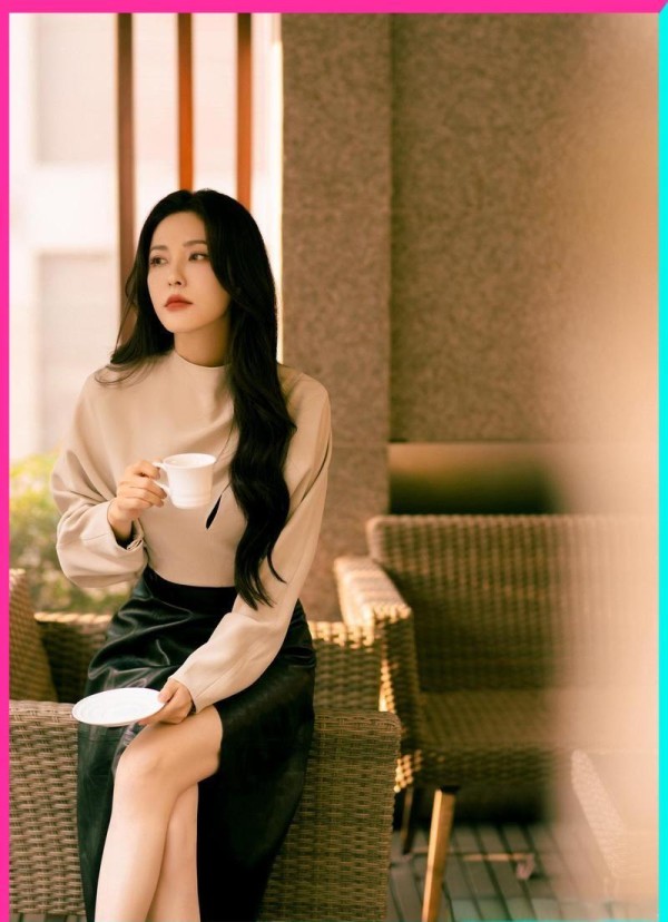 娱乐圈风波中的赵露思与曾黎：友谊与挑战