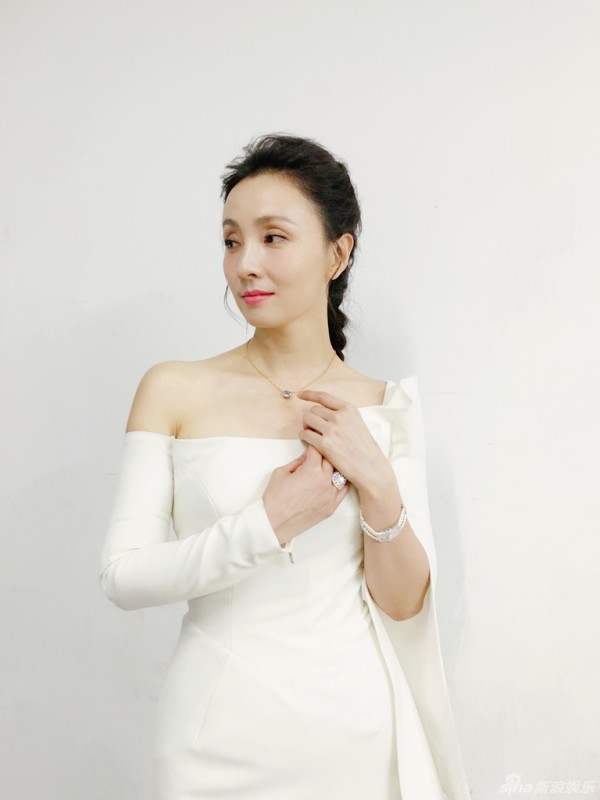 陶虹被曝出轨导演 称肉体上的出轨不算事