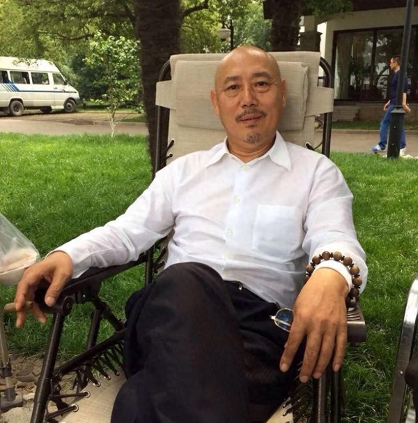 李成儒儿子李大海:父亲再婚后,我才明白有些关系不需要血缘,那个被叫做“阿姨”的女人,用十年时间教会了我什么是家