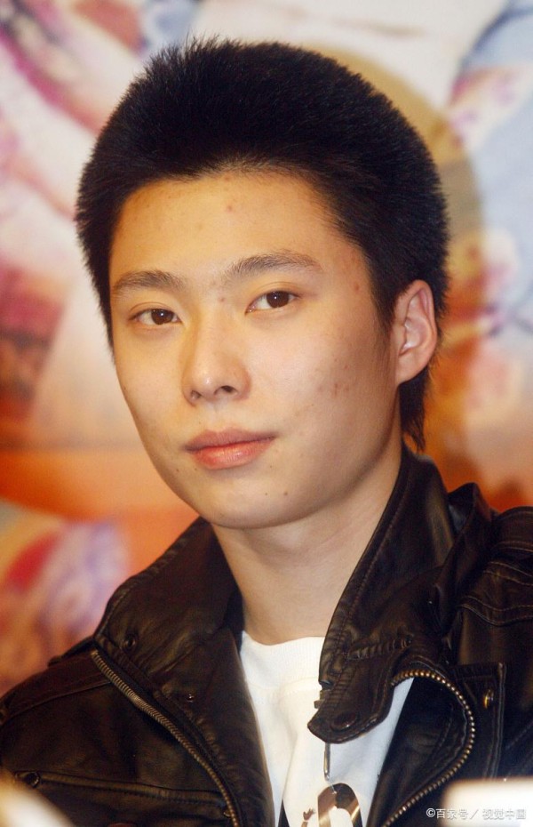 李大海:李成儒之子跨界演艺,多次试水无果引争议?