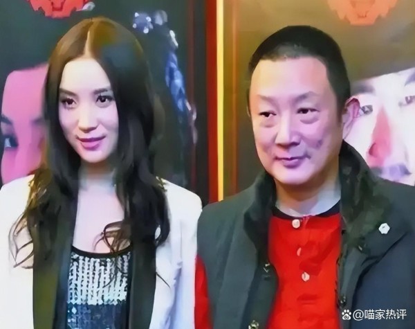 速看!宋佳隐婚闹翻天,她的感情故事太精彩!