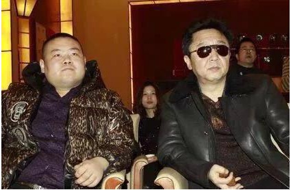 于谦的人脉到底有多牛？看饭局就清楚了，郭德纲都得靠边坐！