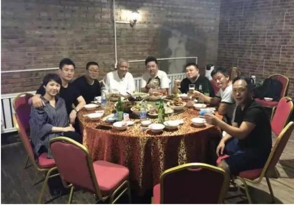 于谦的人脉到底有多牛?看饭局就清楚了,郭德纲都得靠边坐!